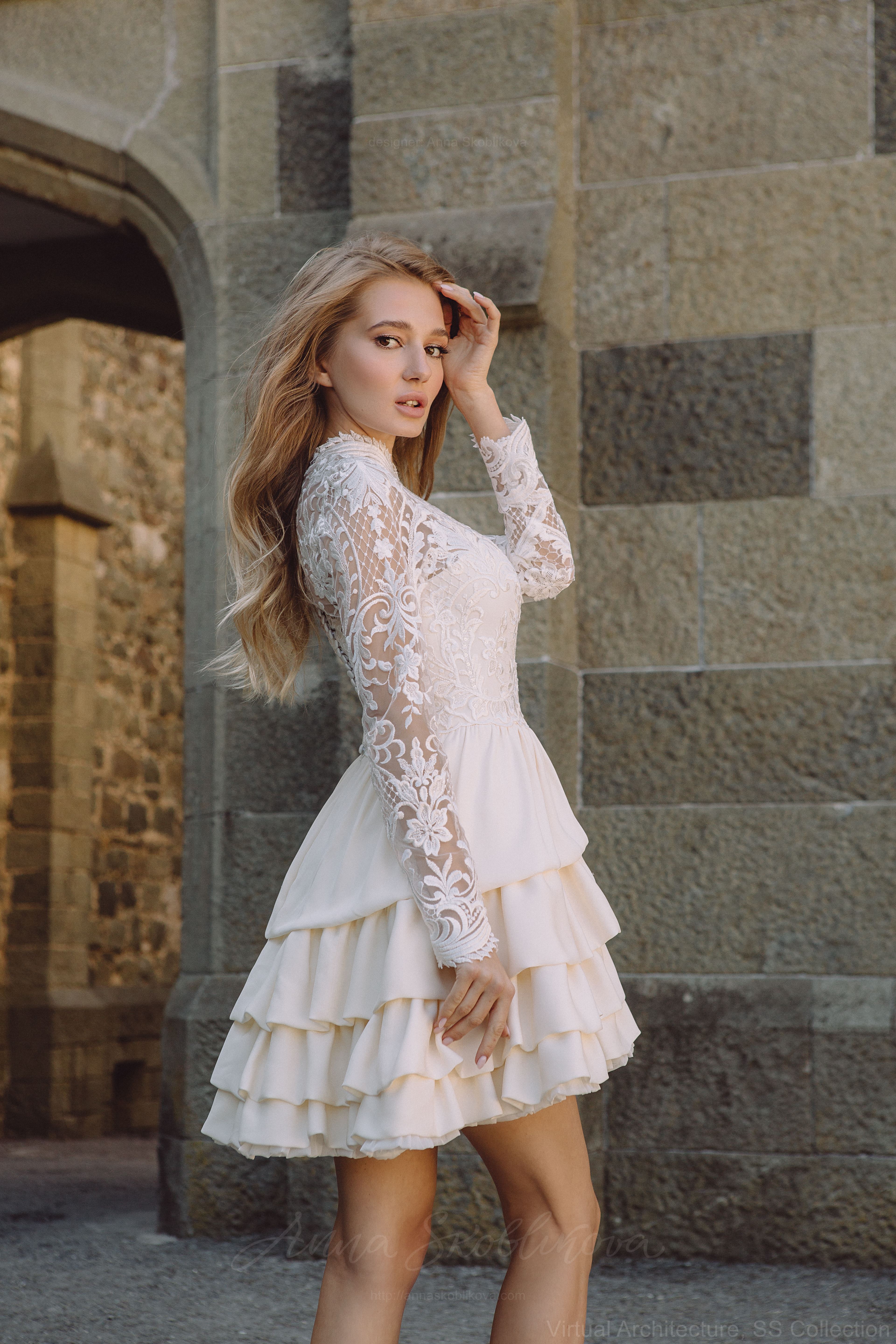Short A Tiered E Wedding Dresses Lace Top Illusion Long Sleeves High Neck Mini Bridal Gowns Summer Beach Robe De Mariee