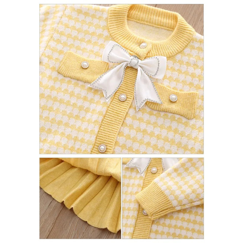 Clothing Sets Girls Winter Clothes Set Plaid Knitted Cardigan and Skirt Clothing Autumn Pink Sweater with Bow Outfits for Kids Girl's Clothes 231