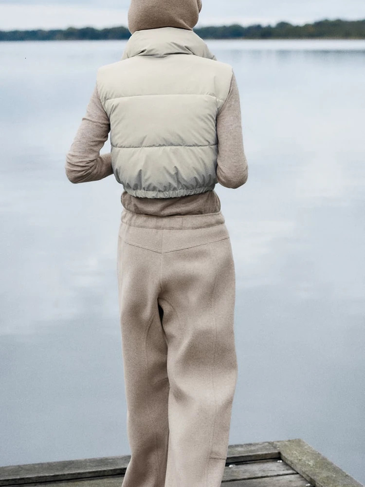 2024 Winter Autumn Cropped Vest with High Collar Front Hidden In seam Pockets Elastic Hem Zip and Snap Button Closure 231020