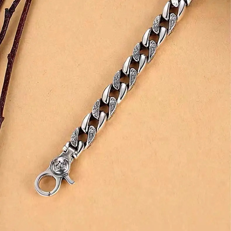 925 Sterling Silver Bracelet Six Word Truth Rotatable Wide Version Mans Aggressive Atmosphere Retro Personality Hand Jewelry 231221 Z250910