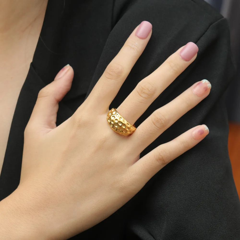 Gothic Multi Concave Spots Engagement Rings For Women Girls Fashion 316l Stainless Steel Men Jewelry Friend Gift 231220