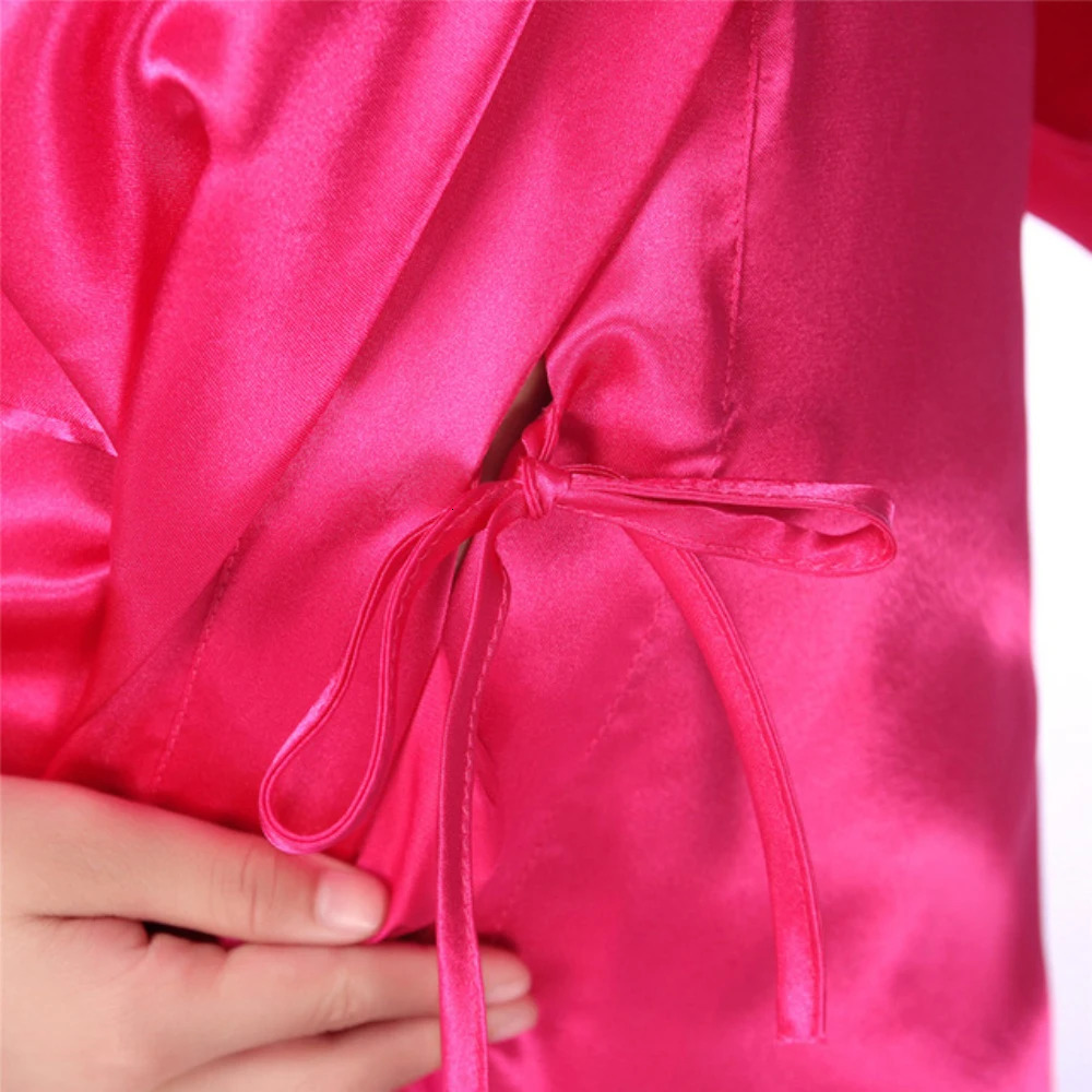 Wholesale Solid Girls Satin Silk Robes Bath Kimono For Spa Wedding Party Birthday Children Bathrobes Pink Kids Nightdress W3 231221