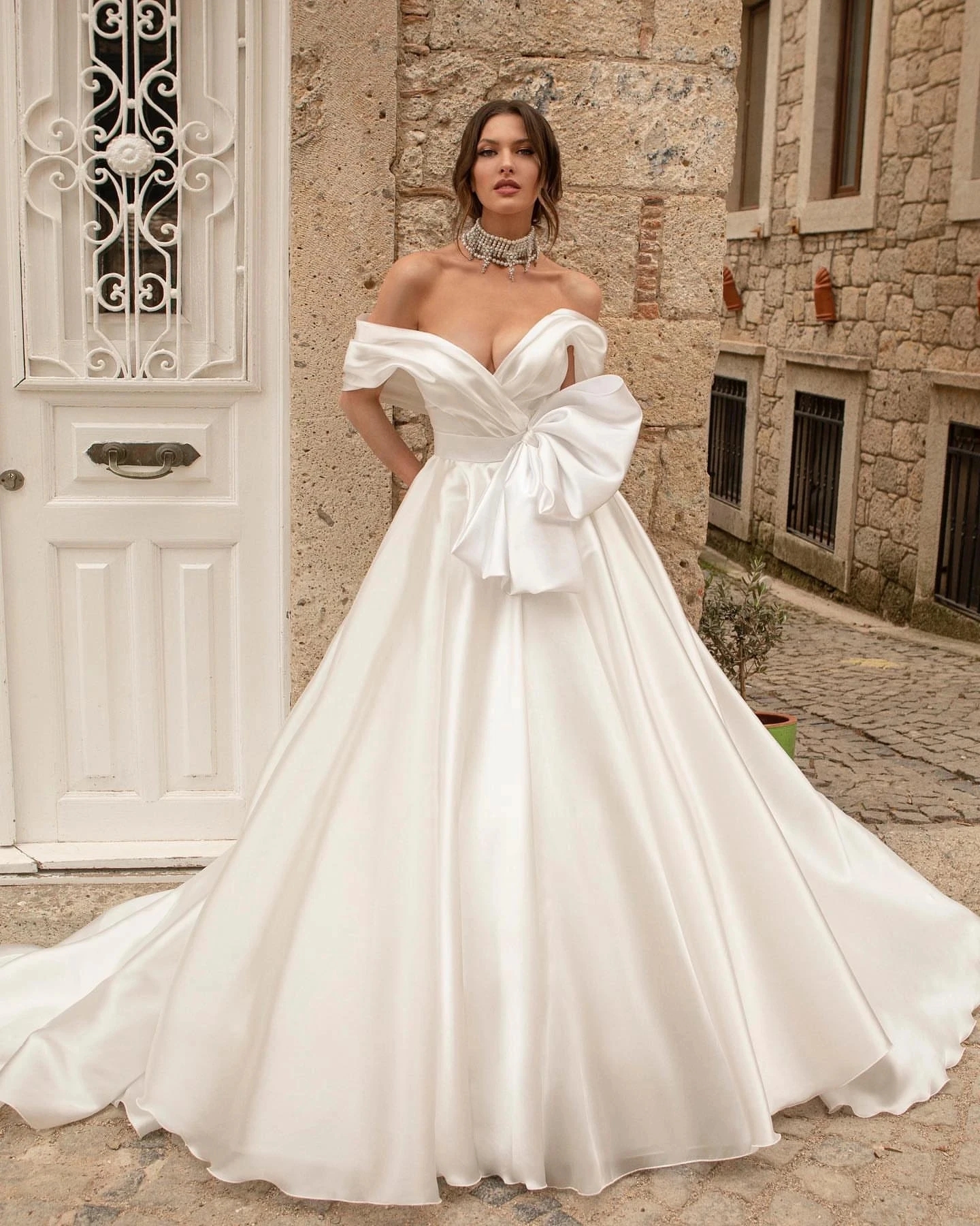 Gorgeous A-Line Wedding Dress Women 2024 Off the Shoulder Open Back Pleats Big Bow Satin Bridal Bride Gowns Vestido De Novia Robe De Mariage