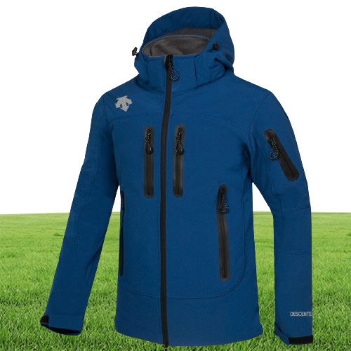 The men TE Softshell jacket face coat Men Outdoors Sports Coats men Ski Hiking Windproof Winter Outwear Soft Shell jacket bl300R