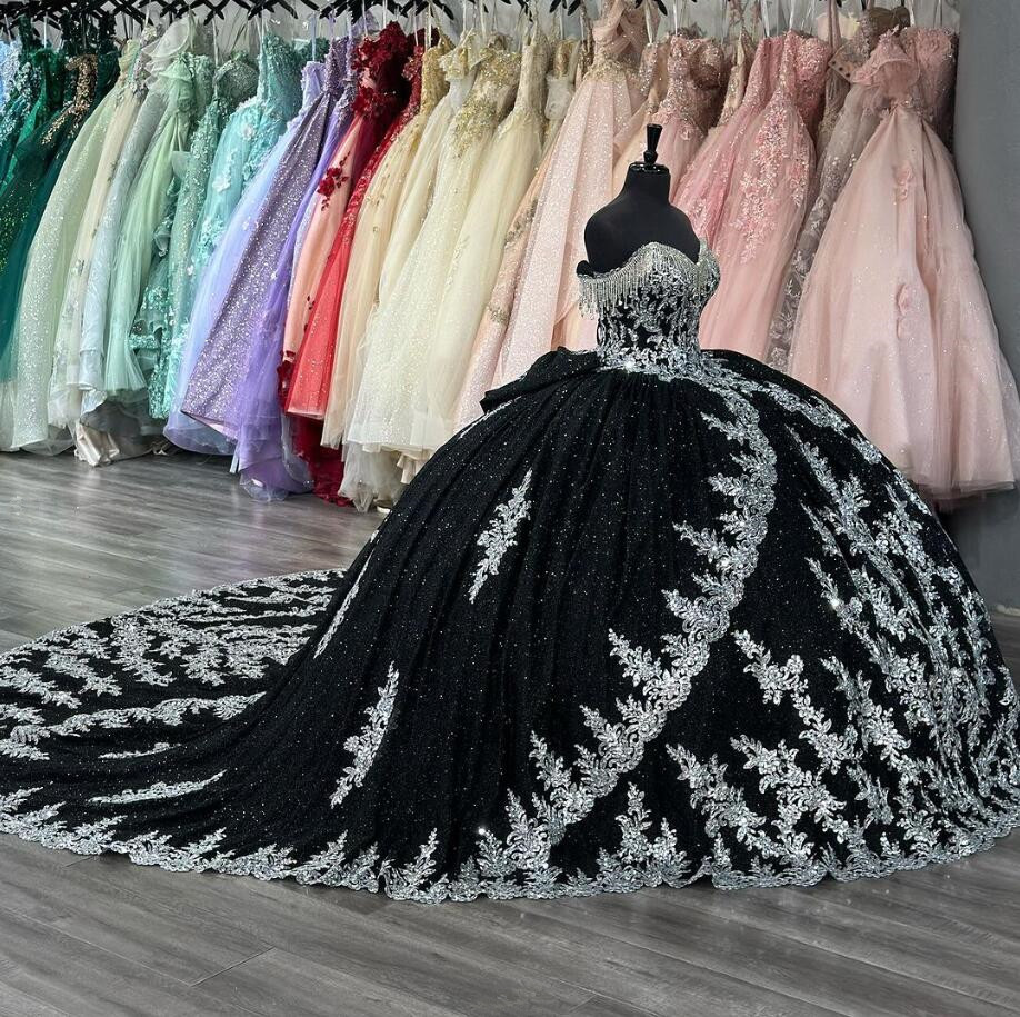 Sier Gothic Black Princess Quinceanera Dresses Sparkly Applique Tassel Corset Vestidos Para Anos Prom Sweet 6660306