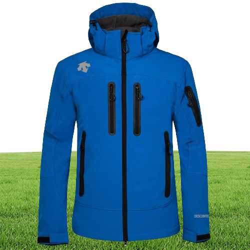 The men TE Softshell jacket face coat Men Outdoors Sports Coats men Ski Hiking Windproof Winter Outwear Soft Shell jacket bl300R