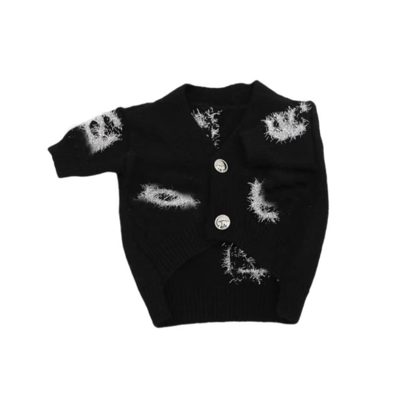 Autumn-Winter Essentials: Elegant Black Pet Apparel Featuring Trendy Designs