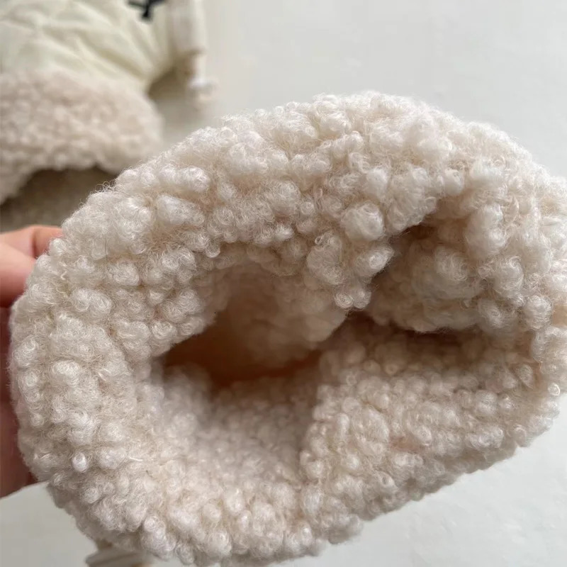 Korean Cartoon Bear Children's Cycling Gloves Winter Windproof Fleece Lined Scooter Mittens Warm Handmuff for Outdoor Activities 231221