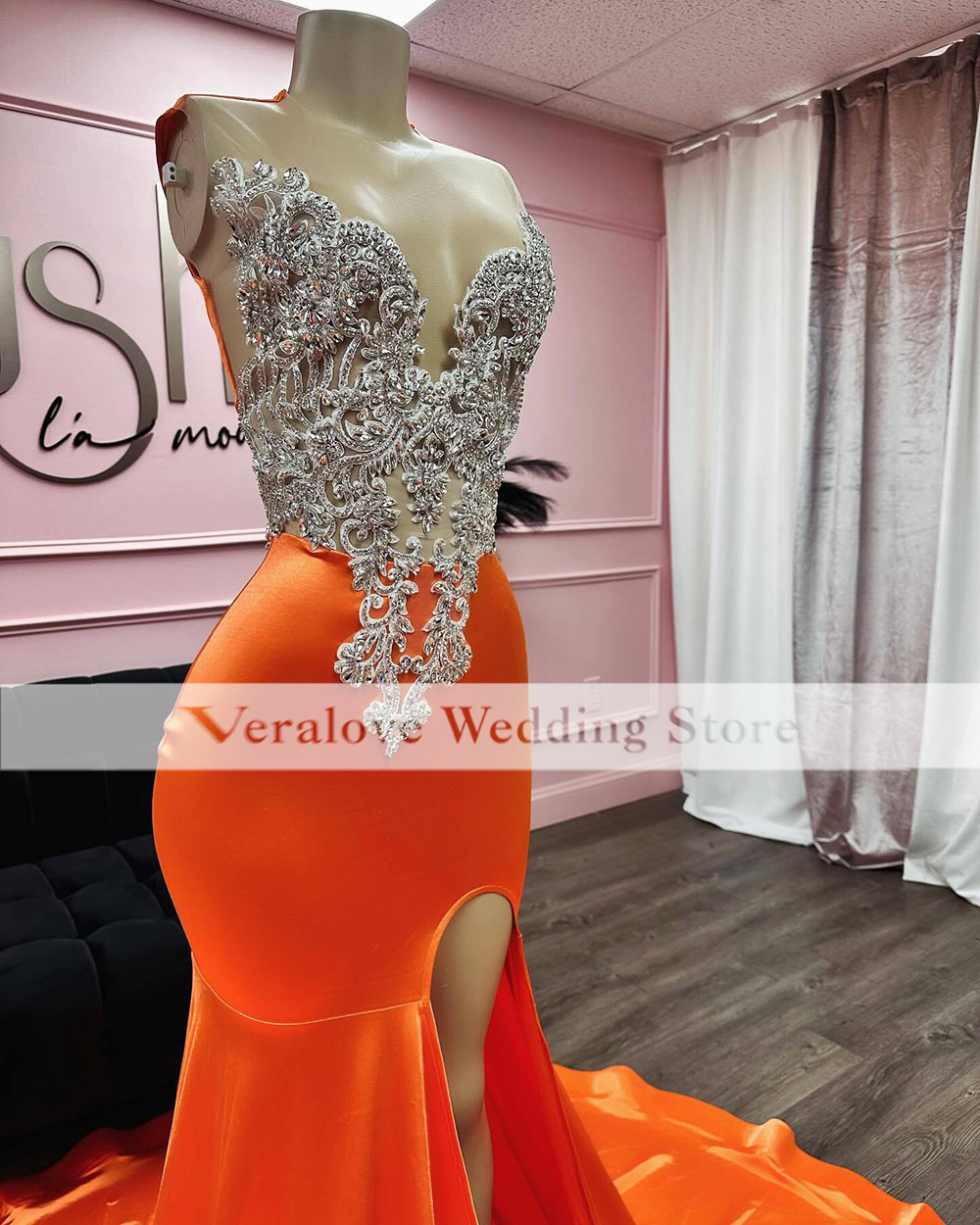 Sexy Orange Prom Dresses For Black Girls Slit Beads Rhinestone Evening Gowns Long Velvet Vestidos De Fiesta Party Dress