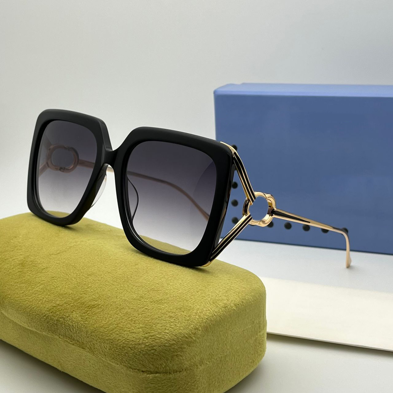 Sunglasses For Men Women Fashion 1324 Summer Designer Stylish High Street Catwalk Style Anti-Ultraviolet UV400 Acetate Square Full Frame Glasses Random Box 1324S