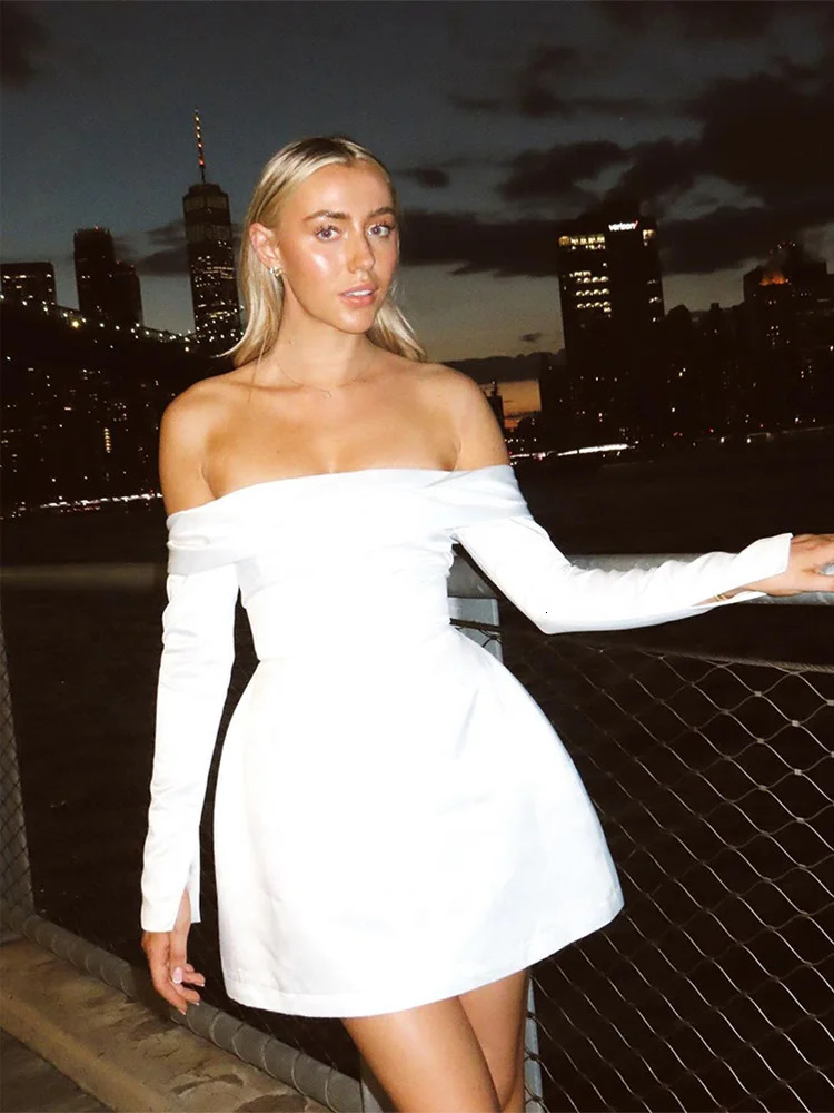 Fashion Solid Off Shoulder A Line Dress For Women Pleated Long Sleeve Backless Slim Mini Dresses Elegant Lady Chic Party Robes 231221