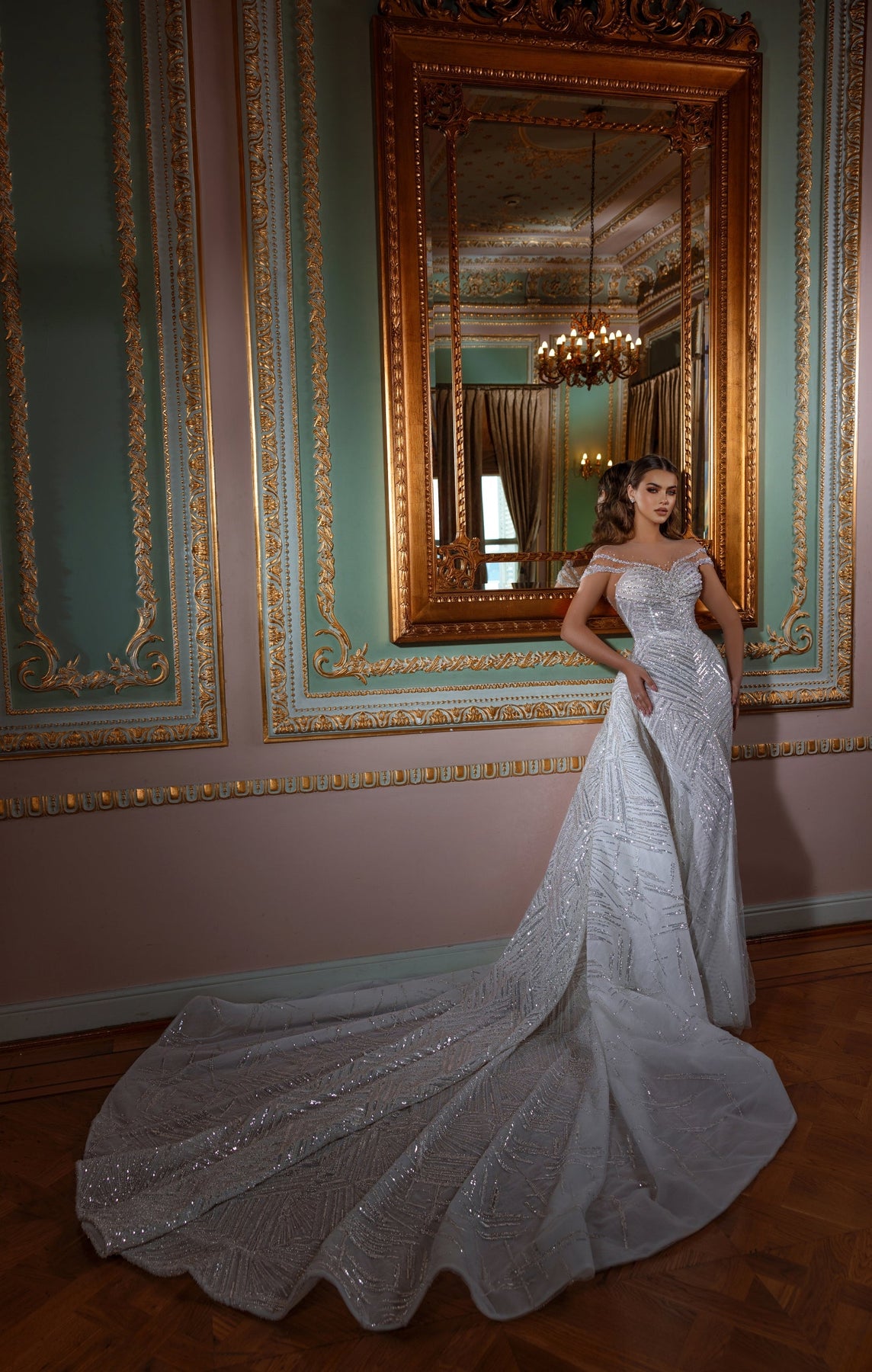 Sexy Illusion Mermaid Wedding Dress Sparkly Sequins Off Shoulder Bridal Gowns Luxury Custom Made Bride Dresses With Detachable Train