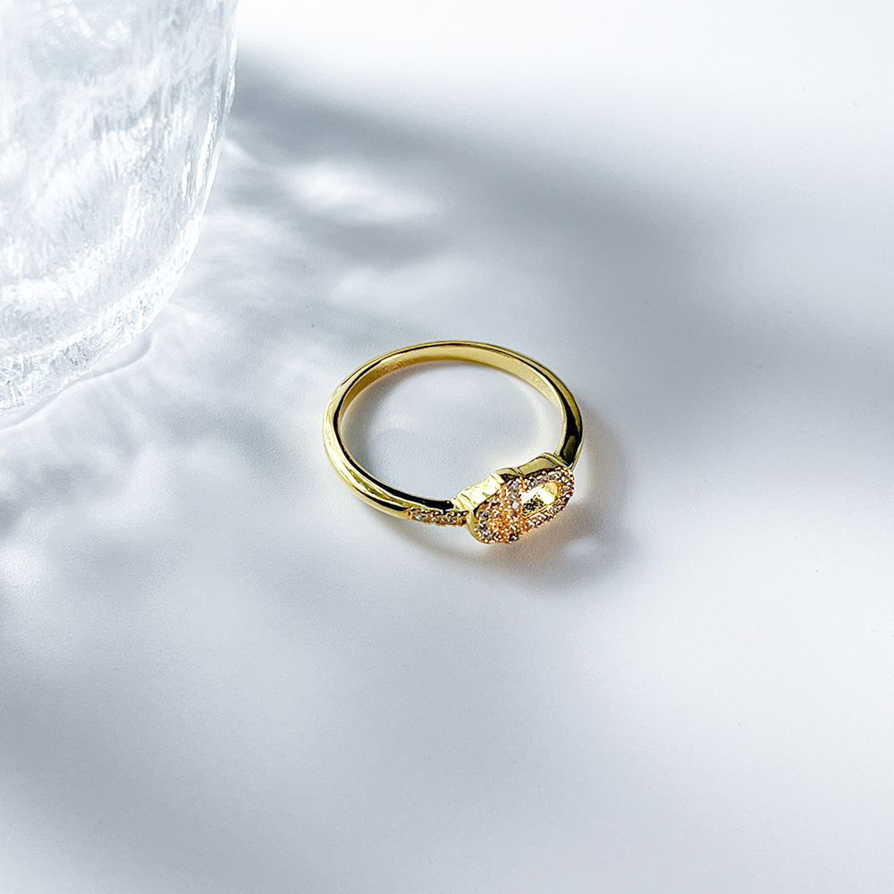 Free Delivery Spanish Bear Jewelry 2023 New Gold Declaration Ring with Diamonds with Quartz Fine Jewelry Charms Ready Stock