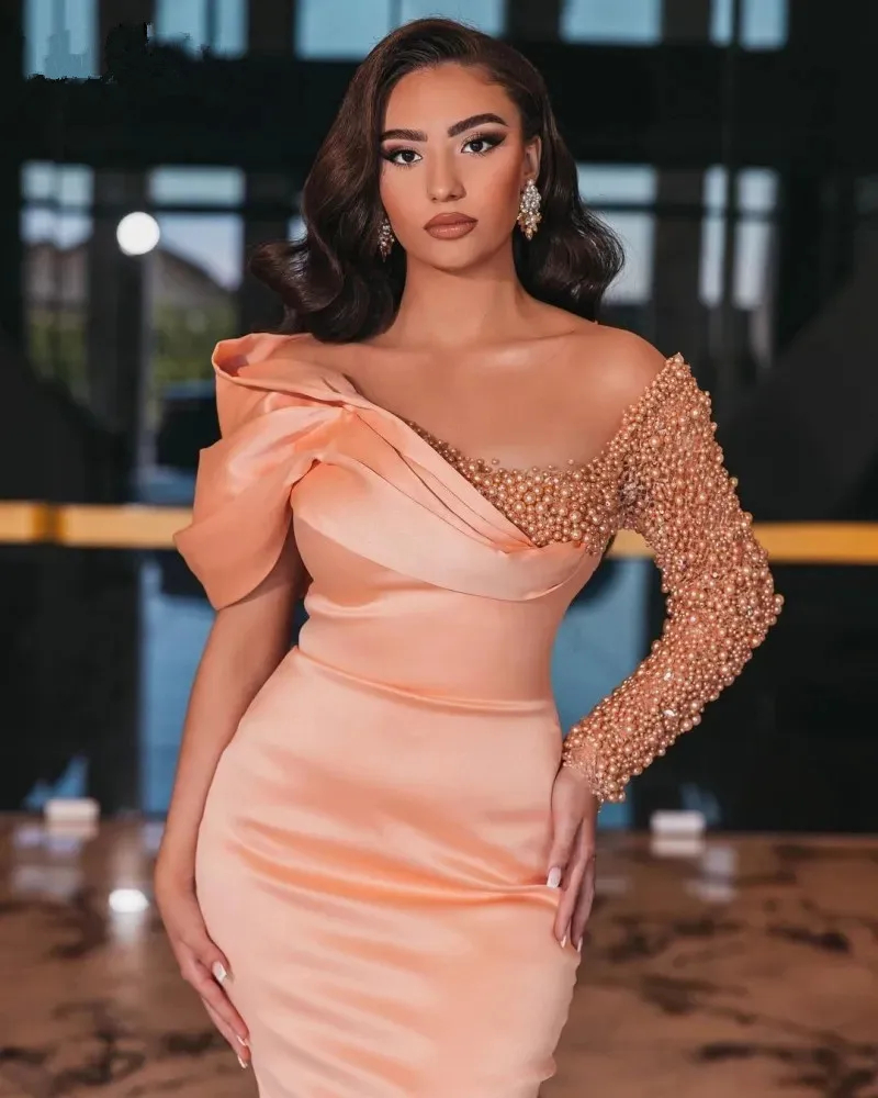 Elegant Arabic Pink Mermaid Evening Dresses Pearls Beaded Long Sleeve Satin Formal Occasion Dress Sexy Prom Celebrity Gown Sweep Train 2024