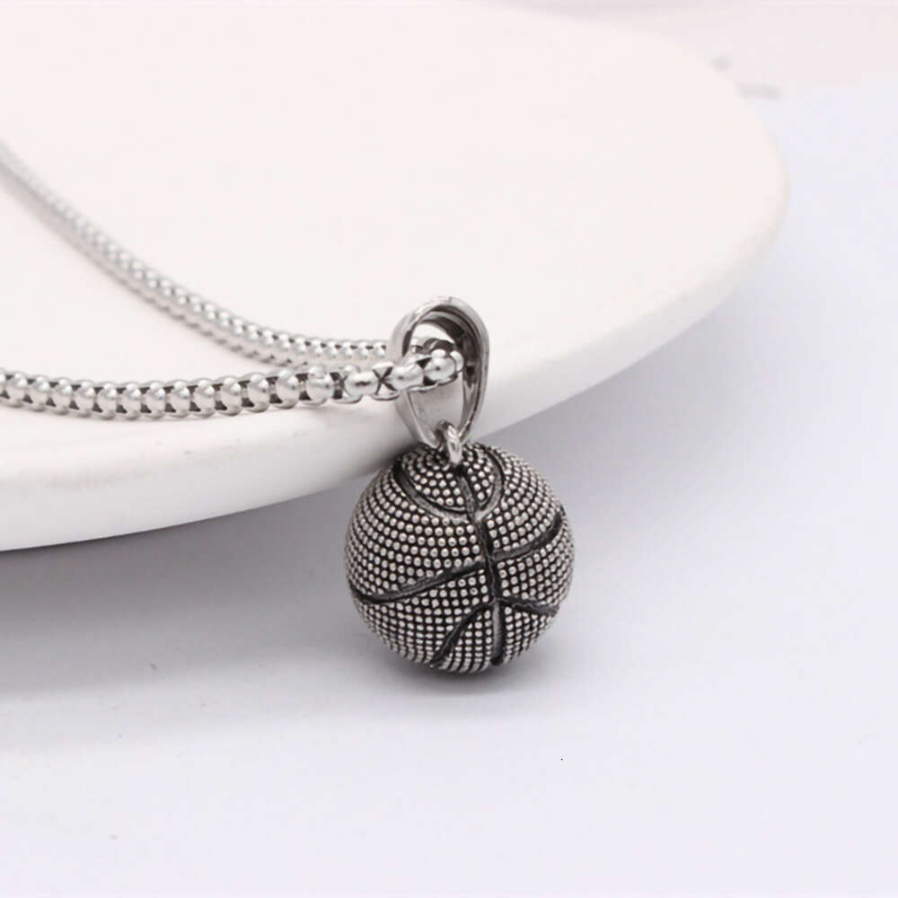 Wolf Tide Punk New Fashion Personalized Basketball Charm Pendant Necklace With Titanium Steel Chain Necklaces Bijoux Jewelry Accessories Wholesale