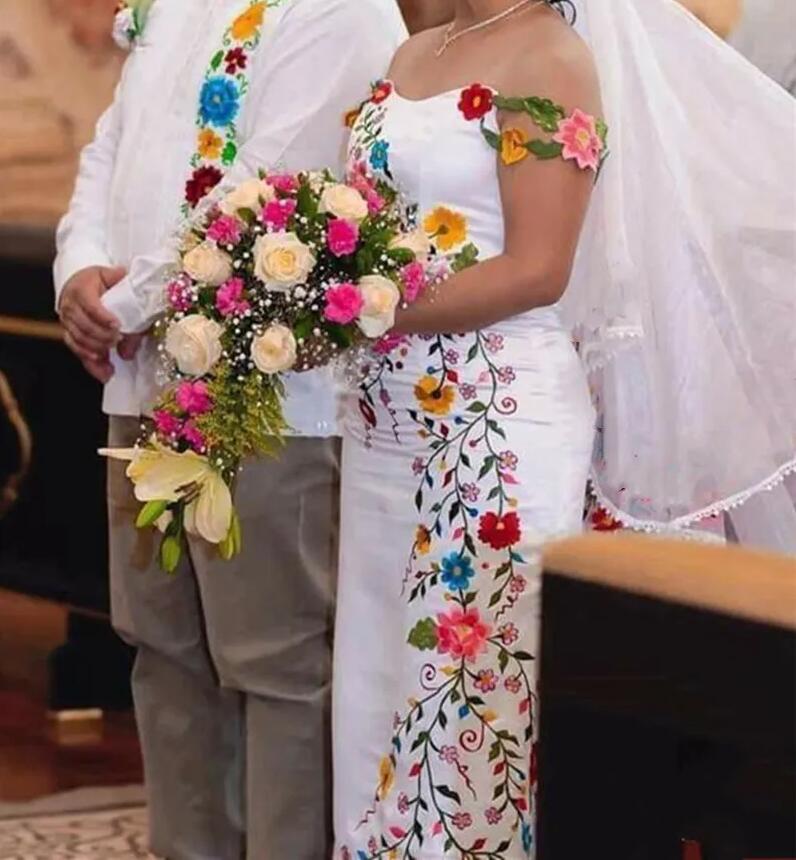 Mermaid Mexican Wedding Dress With Floral Embroidery Long Satin Elegant Bridal Gowns Vestido De Novia bohemian beach style