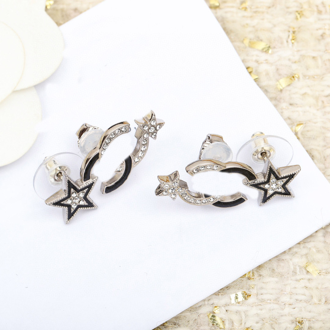 Luxury quality charm stud earring with diamond and black enanel color design in silver plated have stamp PS3652A
