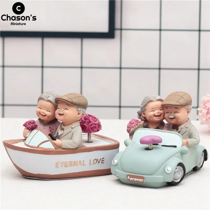Mini Grandma Grandpa Figures Sweety Lovers Couple Old People Car Cake Desktop Ornament Figurines Miniature Home Decor Decoration 231222