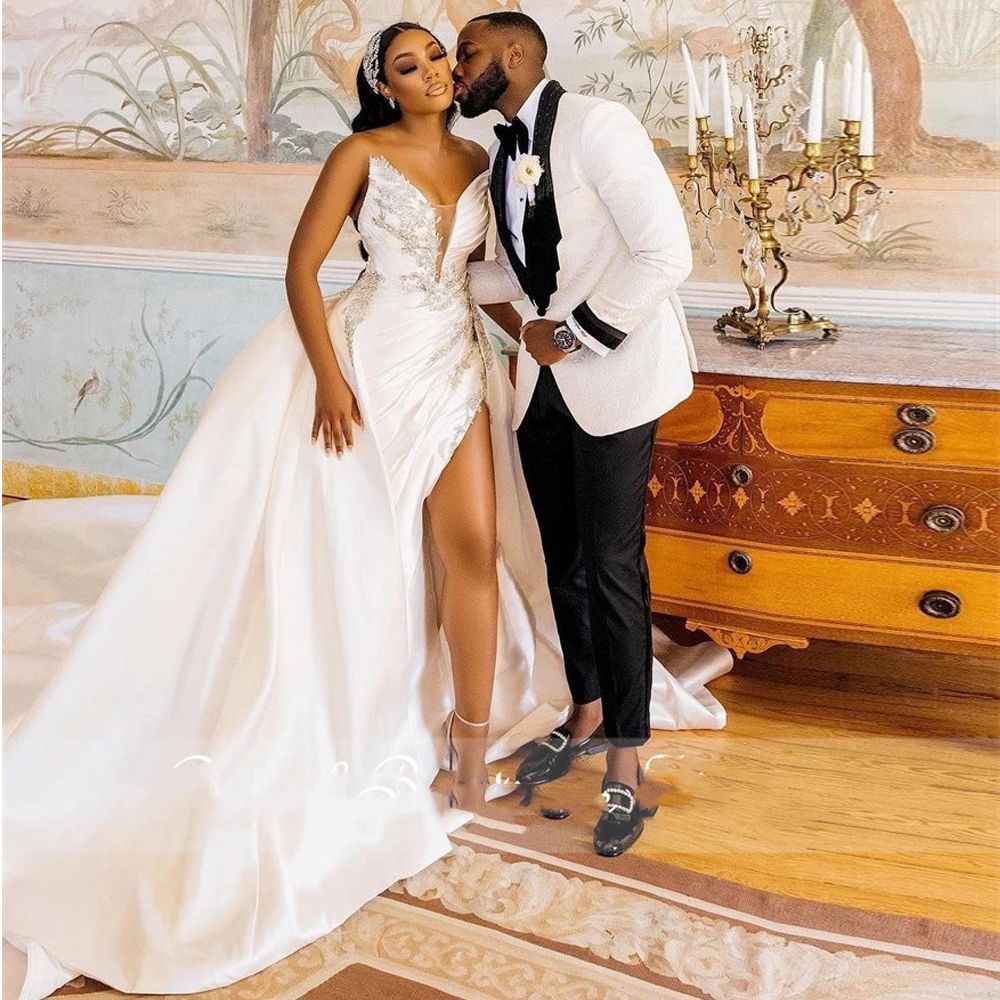 2024 A e Wedding Dresses Deep V Neck Illusion Sleeveless Sier Lace Appliques Crystal Beads Satin Split Bridal Gowns wedding dress Overskirts Detachabl