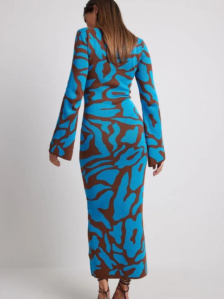 Striped Knitted O-neck Long Sleeve Midi Dresses Elegant Women Bodycon A-line Vestidos Female Fashion Casual Street Maxi Clothes 231225