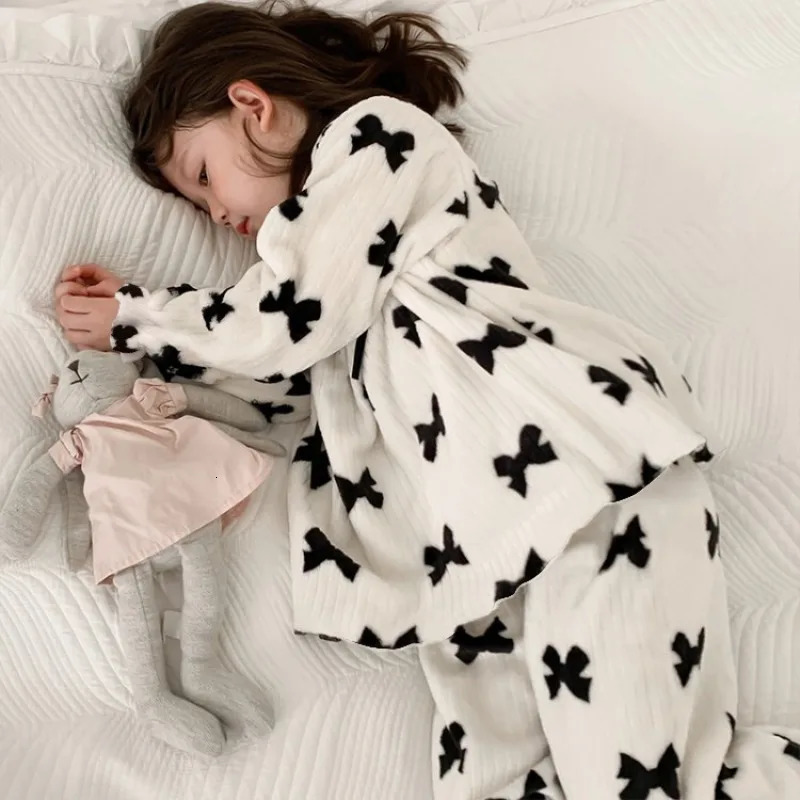 Girls Pajamas Set Winter Square Collar Sleepwear Fleece Velvet 2 Piece Pant Home Suit Fluffy Korean Warm Kids Night Wear 2-7yrs 231225