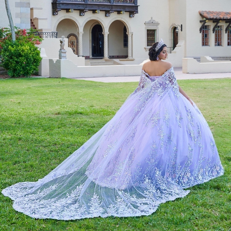 Lavender Princess Sweetheart Ball Gown Quinceanera Dress Beaded Appliques Lace With Cape Party Gowns Vestidos De 15 Anos