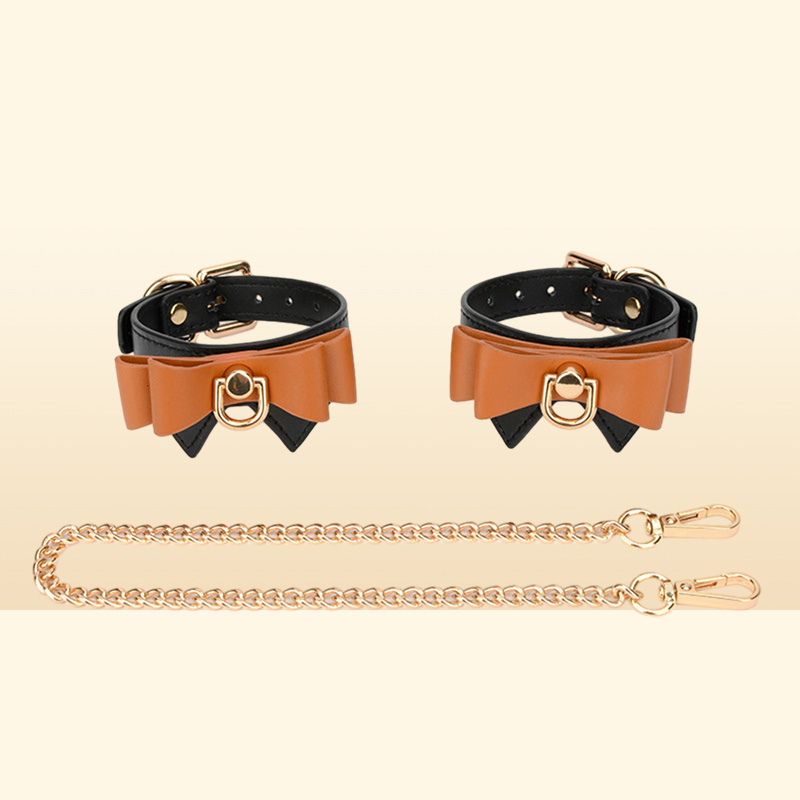 Binding Set Seven Piece Fun of Men's and Women's Adult Products Collar Handcuffs Leather Racket Bow Tie Sm Alter P43Q8322092