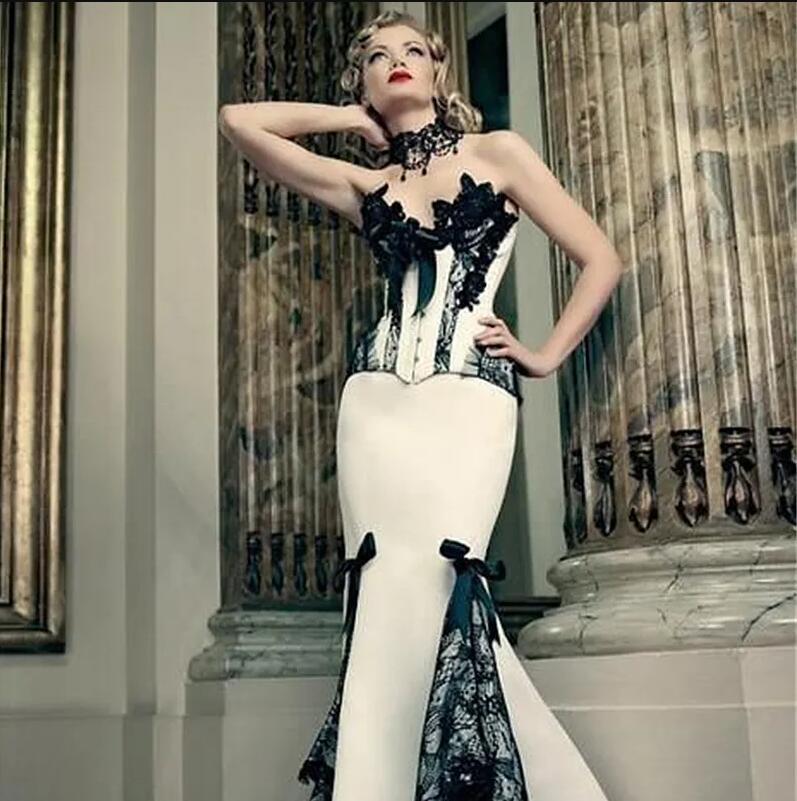 Black White Victorian Gothic Wedding Dresses Boning Lace-up Corset Steampunk Bridal Gown Lace Appliques Sweetehart Dress
