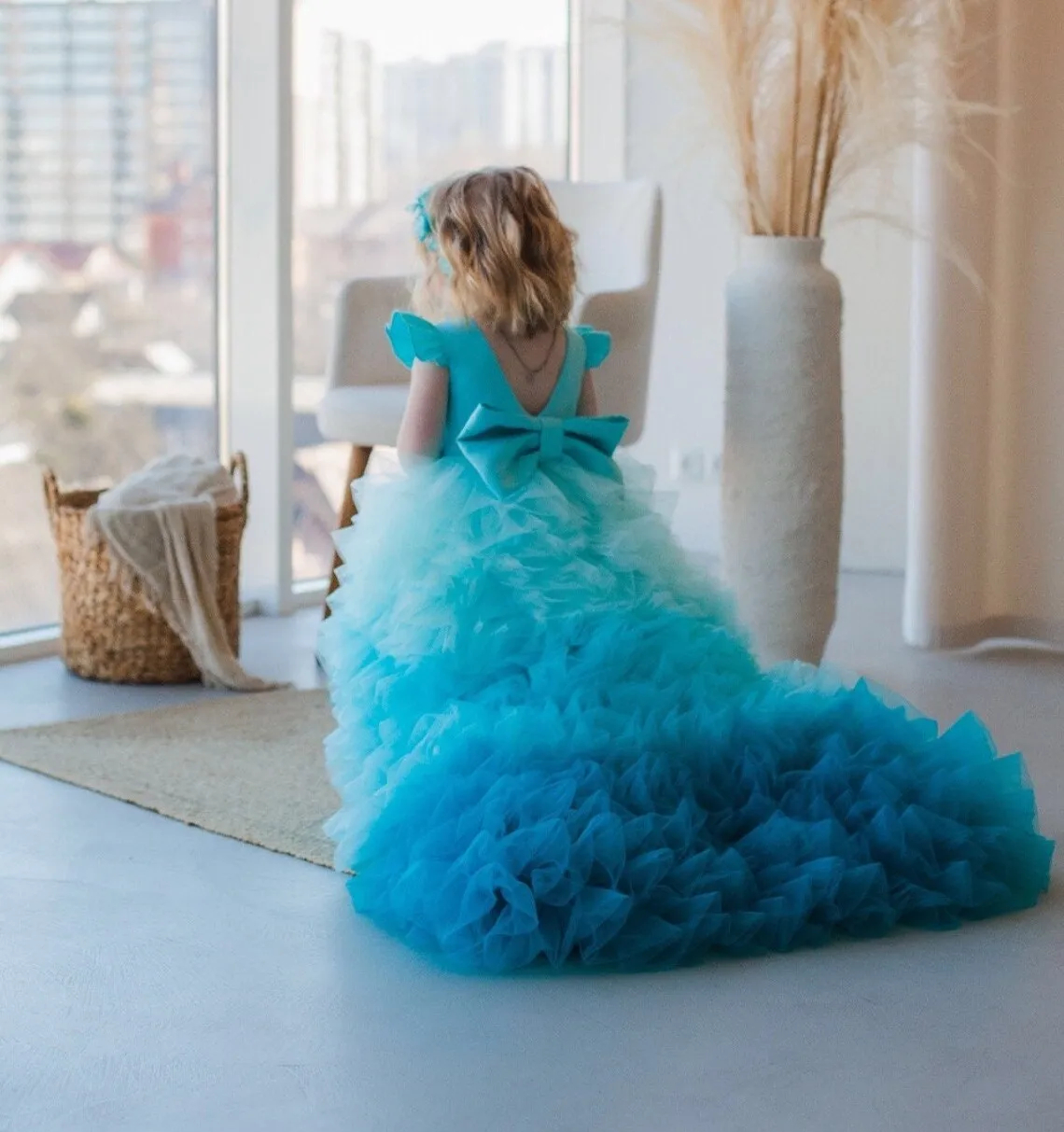 Gorgeous Tiered Sky Blue Girls Pageant Dress High Low Birthday Party Kids Formal Wear Ruffles Sleeve Jewel Neck Long Train Wedding Flower Girl Dresses