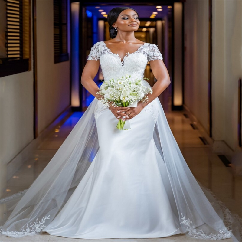 Princess African Mermaid Wedding Dress With Overskirt Train Elegant Cap Sleeves Appliques Lace Country Style Bride Dress Sexy V Neck Garde Beach Robe 
