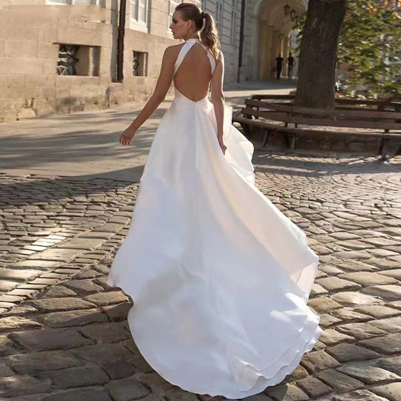 A Line Boho Wedding Dress 2024 Halter Sleeveless Opne Back Ruffles Satin Simple Women Bridal Gowns Vestido De Novia Robe De Mariage