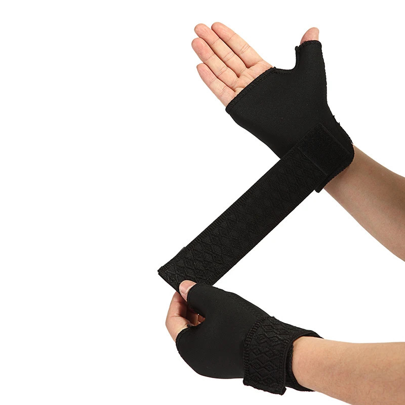 1 Pair Soft Breathable Boxing Gloves Adjustable Half Finger Glove Support Universal Wrist Palm Thumb Brace Guard Wrap Protector 231225