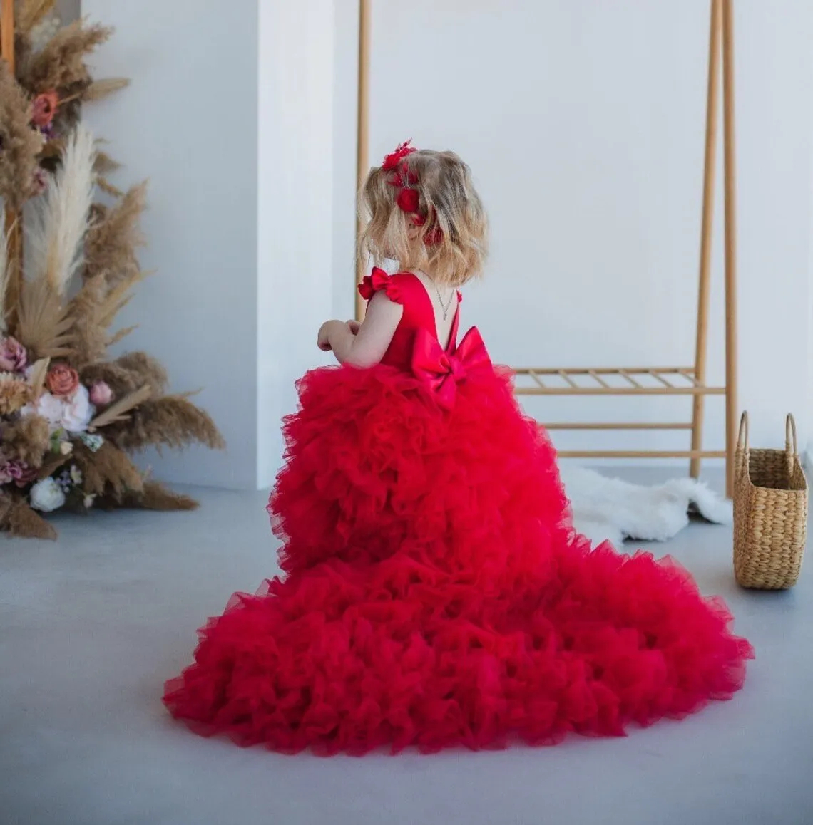 Gorgeous Tiered Sky Blue Girls Pageant Dress High Low Birthday Party Kids Formal Wear Ruffles Sleeve Jewel Neck Long Train Wedding Flower Girl Dresses