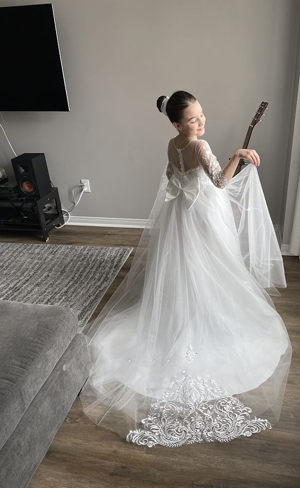 Cute Boho Lace Flower Girl Princess A Line Sheer Tulle Long Sleeves Crew Neck Appliques Big Bow Sash Back Kids Formal Party Birthday Communion Dresses