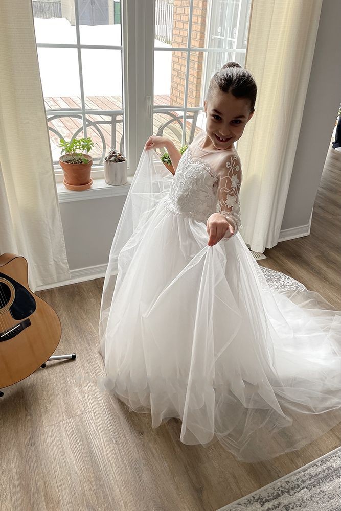 Cute Boho Lace Flower Girl Princess A Line Sheer Tulle Long Sleeves Crew Neck Appliques Big Bow Sash Back Kids Formal Party Birthday Communion Dresses
