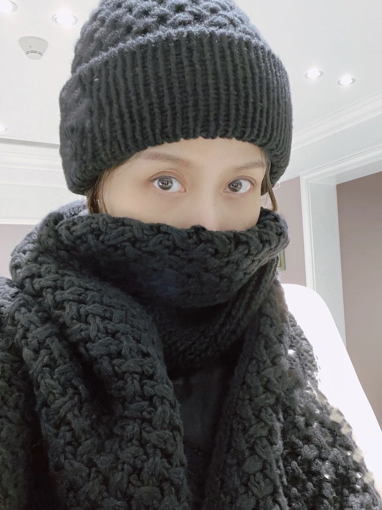 New Fashion designer hat scarf set winter scarf skate skateboard cap woman beanie neckerchief set