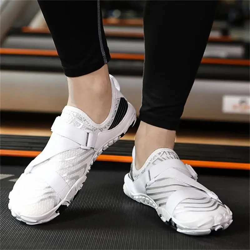 Gym Footwear Unisex Multifunctional Shoes Vacation Beach Game Wading Shoes Men Squat Fitness Shoes Women Yoga Shoes 231226