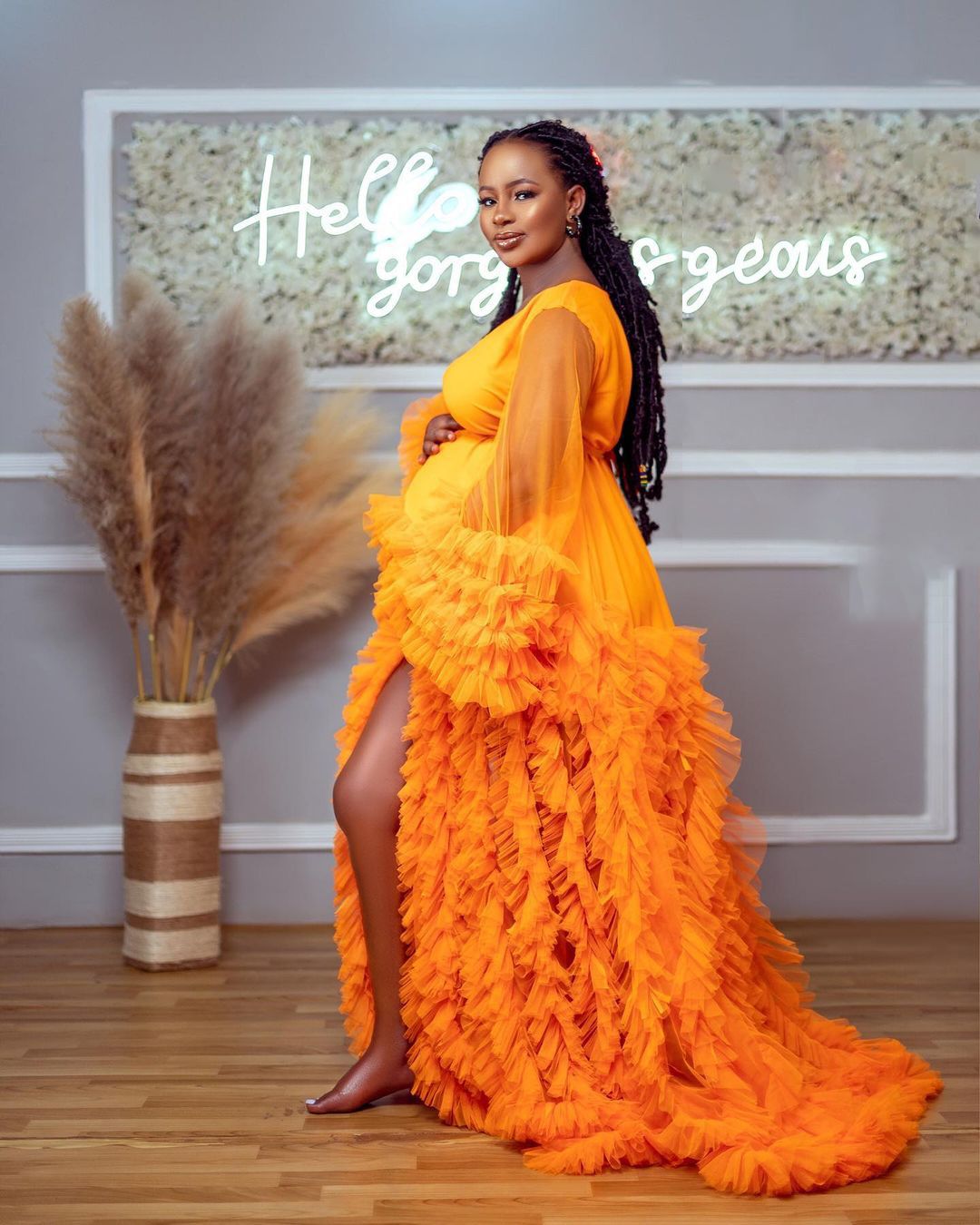 2024 Prom Dresses Ruffles Yellow Tulle Kimono Women Robe for Photoshoot V Neck Evening Gowns African Cape Cloak Maternity Dress Photography Babyshower