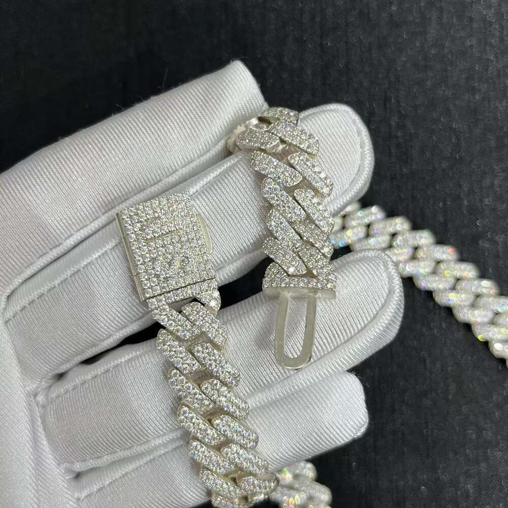 Moissanite Jewelry 925 Silver Vvs Moissanite 12mm Cuban Chain Necklace