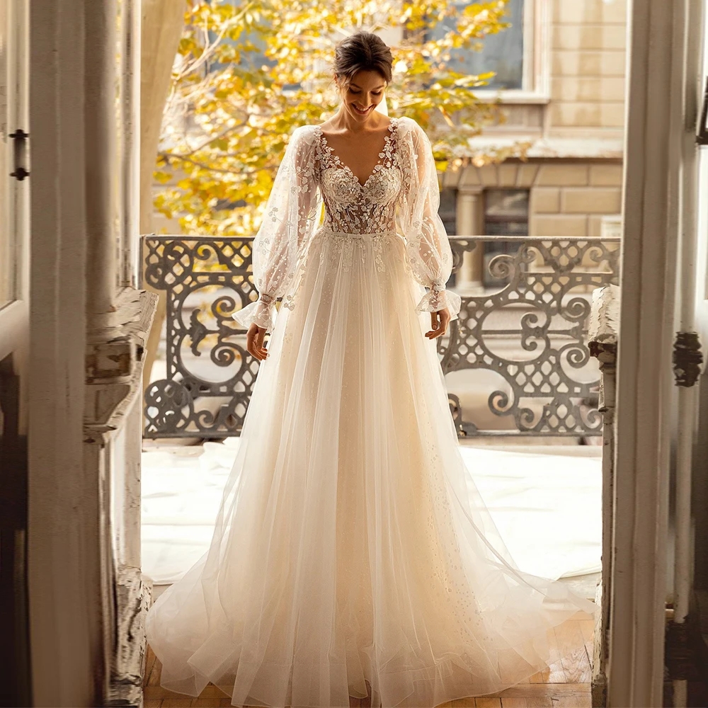2024 Romantic A-line Women Wedding Dress V Neck Long Sleeve Lace Appliques Buttons Back Tulle Bride Gowns Boho Plus Size Vestido De Noiva