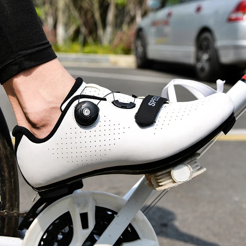 Men Cycling Sneaker MTB Bicycle Shoes Sports BIKE Red White Speed Racing Women BICYCL Shoes Sapatos De Ciclismo Plus Size 48 231227