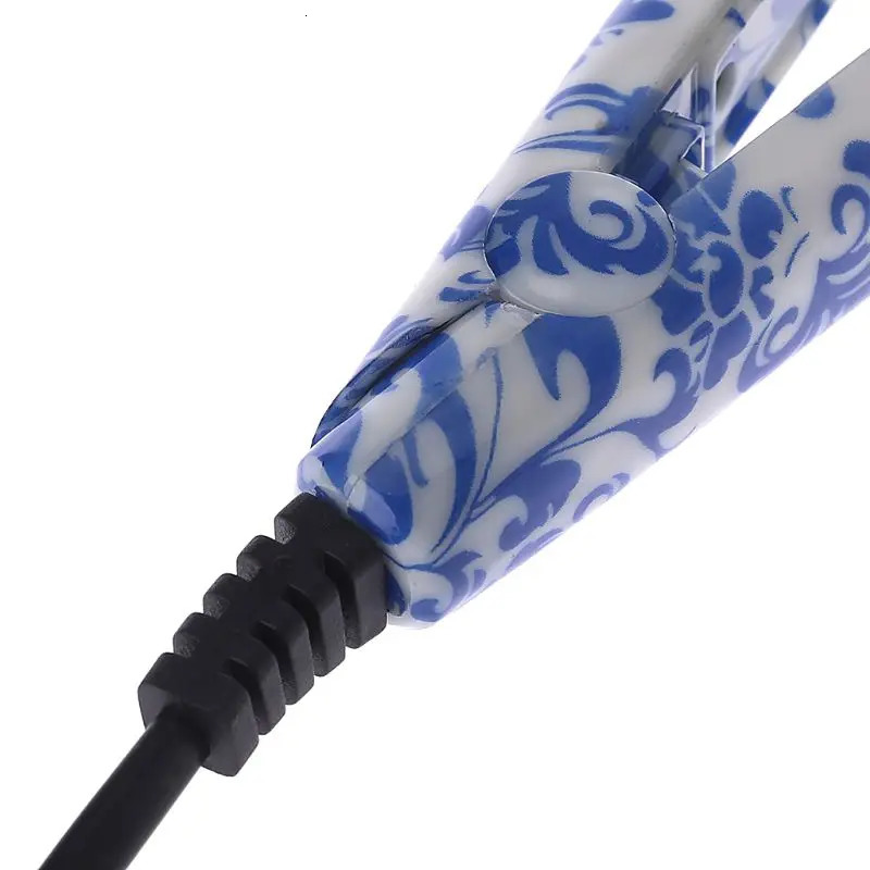 Professional Ceramic Hair Straightener Steam Styler Flat Iron Styling Tools 100-240V 50-60Hz 18W Straightener US/UK/Car Cha 231227