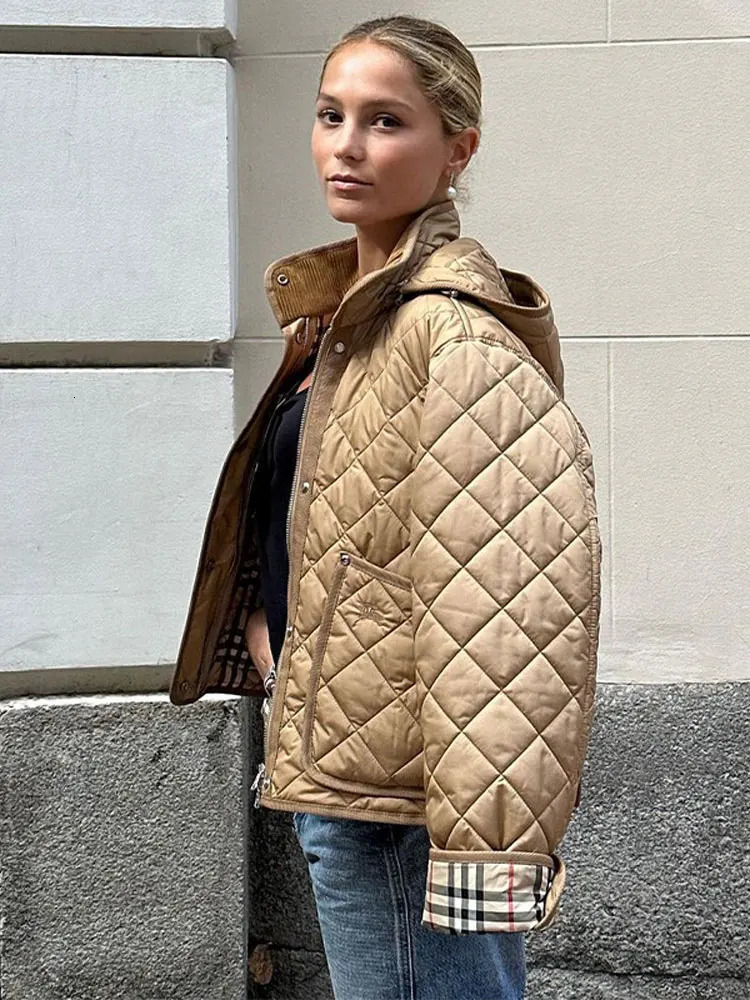 Elegant Solid Short Hooded Cotton Jacket For Women Casual Long Sleeve Pockets Zipper Warm Coat 2023 Winter Lady Fashion Overcoat 231227