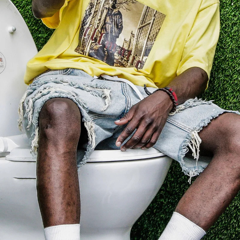 Summer Ripped Men Shorts Straight Loose Beggar Hole Denim High Street Hip Hop Male Jeans 231227