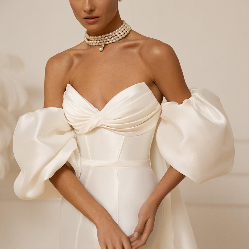 Ivory Mermaid Wedding Dresses with Cowl Backs Sweetheart Ruched Short Sleeve Church Wedding Gown Satin Detachable Train Bridal Dress