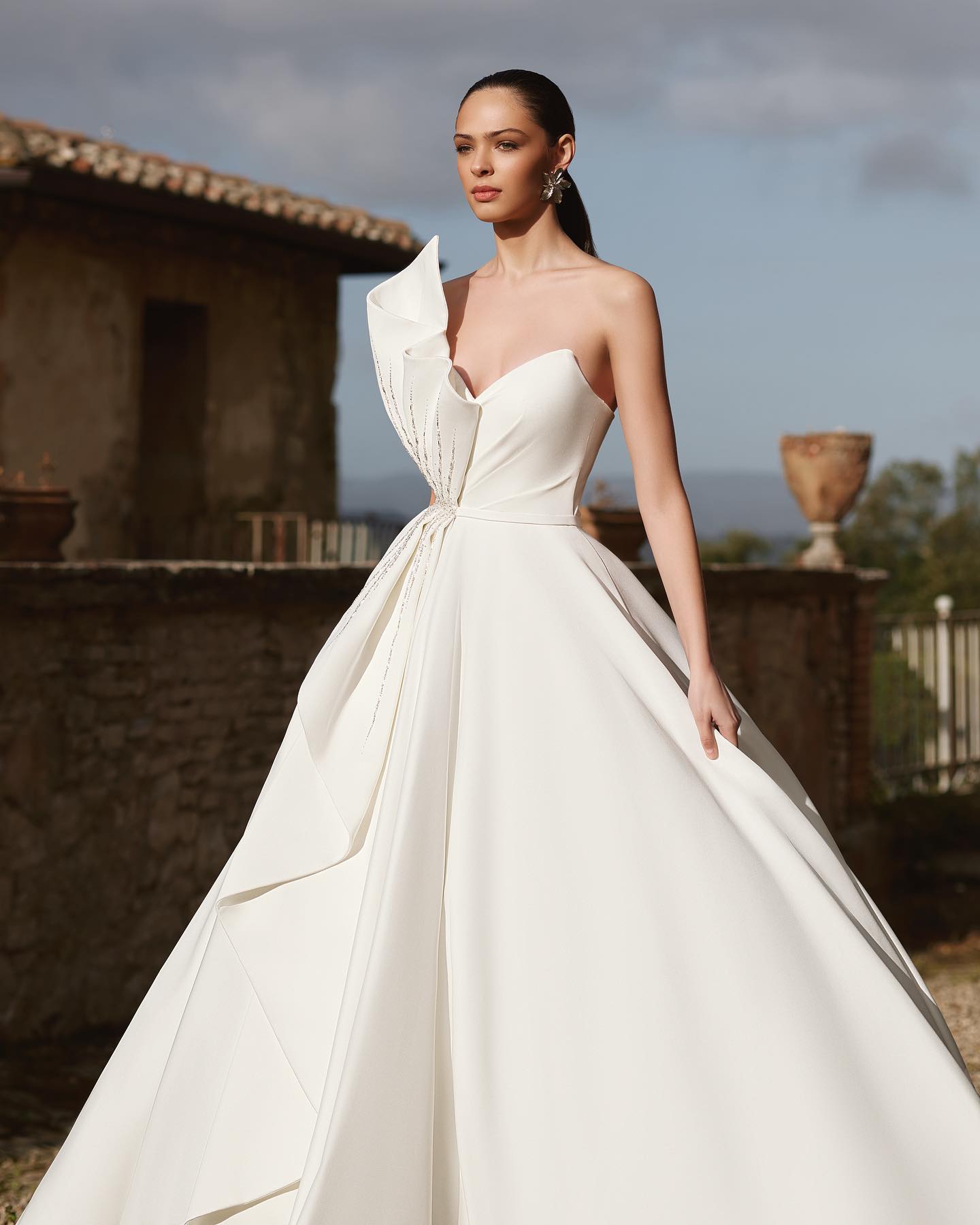 Stunning Beaded Wedding Dresses A Line Ruffled Strapless Neckline Bridal Gowns Satin Sweep Train Vestido De Novia