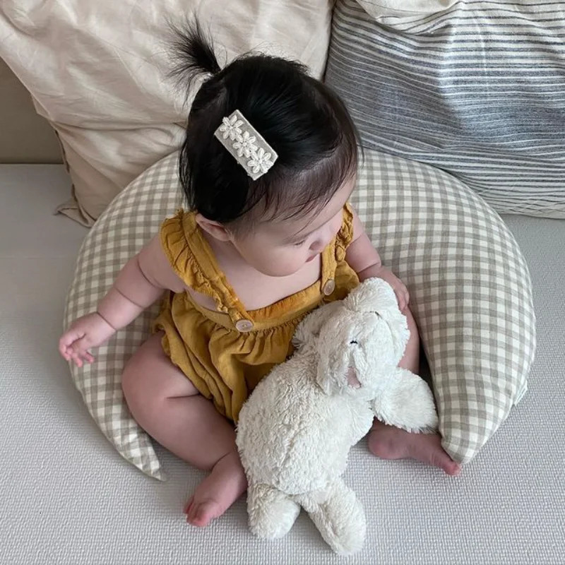 INS Baby Moon Soothing Pillow Plaid Super Soft Children's Sleeping Breastfeeding Cushion born Bedding Decoration 60cm 231228