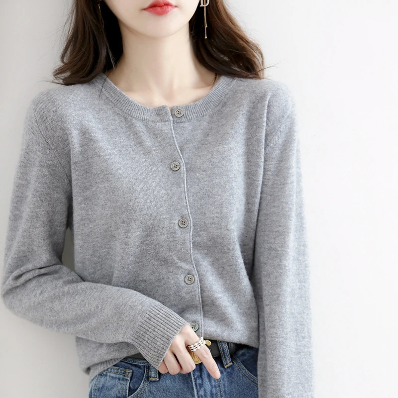 Off Season Clearance Knitted Cardigan Women s Fine Lmitation Wool Spring And Autumn Short Round Neck Sweater Loose Coat 021 231228