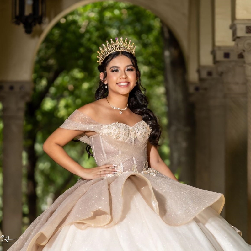 Champagne Shiny Quinceanera Dresses Ball Gown Crystal Appliques Lace Pleat Corset Sweet 16 Dress Vestido De 15 Anos