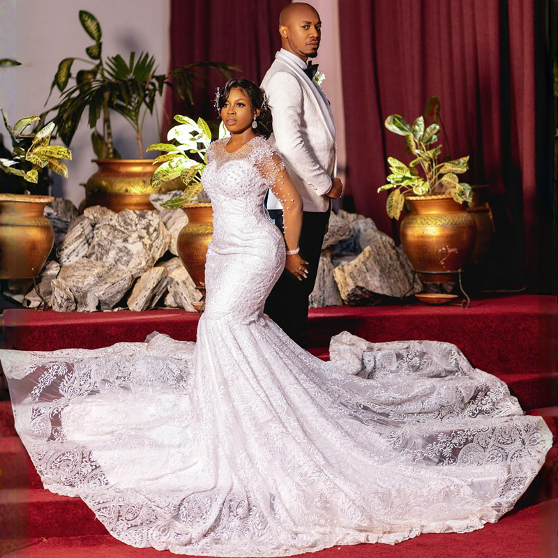 R&W Plus Size Aso Ebi Wedding Dresses Sheer Neck Illusion Long Sleeves Tulle Lace Bridal Gowns for African Arabic Nigeria Black Women Tiered Mermaid M